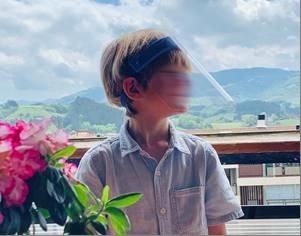 PARDO PANTALLA FACIAL PARA NIÑOS AJUSTABLE MEDIANTE GOMA AZUL